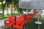 Пластмасови столове червени, за басейн