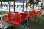 Градински пластмасови столове червени